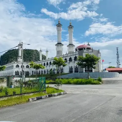 LH SUITE HOMESTAY Gua Musang- Masjid Mekah