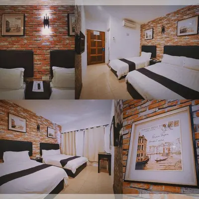 two pictures of a hotel room with two beds at Inn Residence 18 in George Town