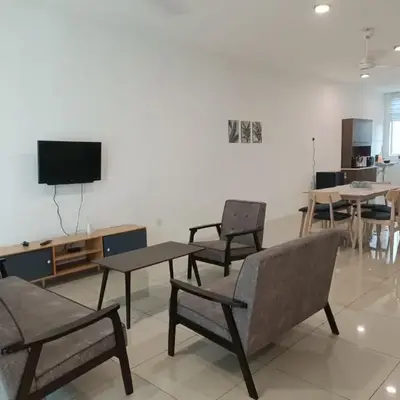 Cozy 4 bedrooms House by Mr Homestay