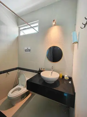 Gallery image of Barnett Georgetown Near Island Hospital Room 4 in George Town