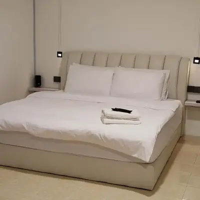 23 Inn Kingbed Room with Balcony