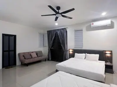 Gallery image of Modern Home Ipoh 10 to 14pax in Ipoh
