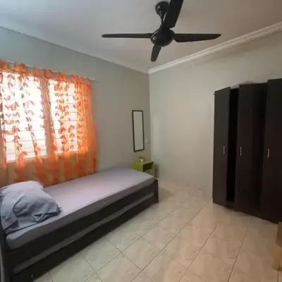 Homestay Permai Lake View