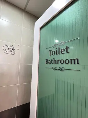 a sign on the door of a toilet bathroom at FY Friends at Emerald Avenue Brinchang in Tanah Rata