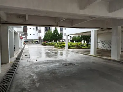 an empty parking lot in a parking garage at RF Parkview Residence Homestay in Tanah Rata