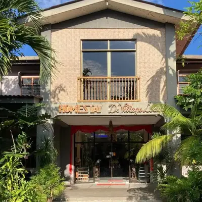 De Village Lodge