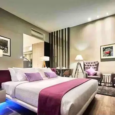 Big BathTub Premium Seafront Studio in Town with WiFi & Full Kitchen