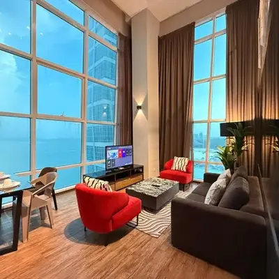 Seaview Seafront Duplex in Town with WiFi & Full Kitchen 10