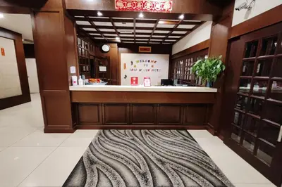 a dressing room with a rug on the floor at Iris House Hotel Cameron Highlands in Brinchang