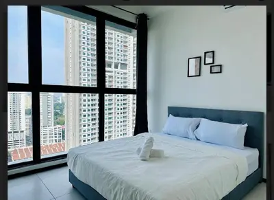 Gallery image of Sea & City View Apartment 3BR 10PAX in George Town