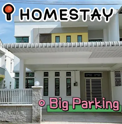 a large house with the words driveway big parking at 365 Homestay in Kampong Lima Kongsi