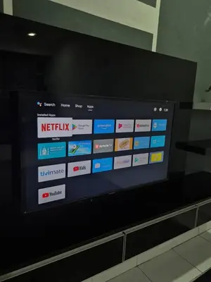 a television screen with a netflix website on it at Syaf Homestay in Lunas