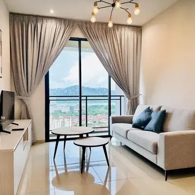 Iconic Regency bayan lepas 42 skypool airport usm 9pax