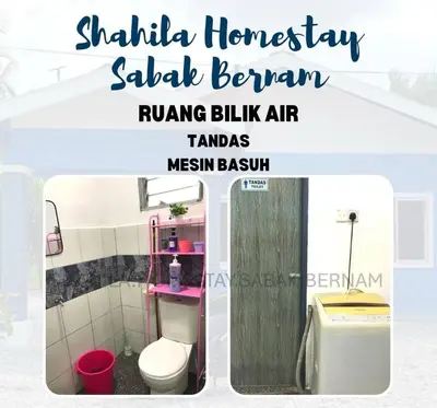 a small bathroom with a toilet and a sink at Shahila Homestay Sabak Bernam Islamic-friendly
