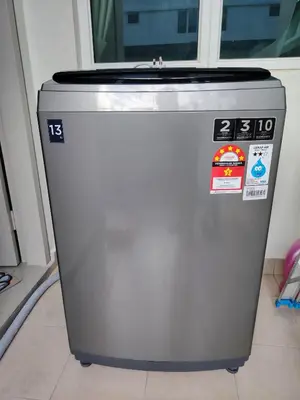 a grey trash can sitting in front of a window at \u98ce\u4e4b\u5c45\u6c11\u5bbf Windstay in Raub