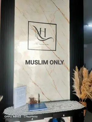 a sign for amusimemiaemiaemiaemiaemiaemiaemiaemiaemiaemia at NH Stay, Parit Buntar Perak in Parit Buntar