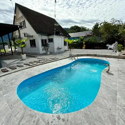 Lakeside Pool Villa in LakeGarden & Zoo
