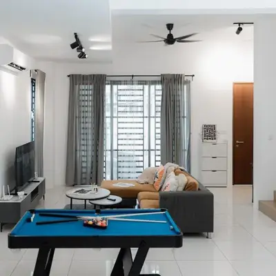 VibeHaus Snooker SimpangAmpat ``` 4Room10Pax3Bath