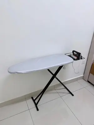 a white ping pong table in a room at Pantai Remis Capybara House in Pantai Remis