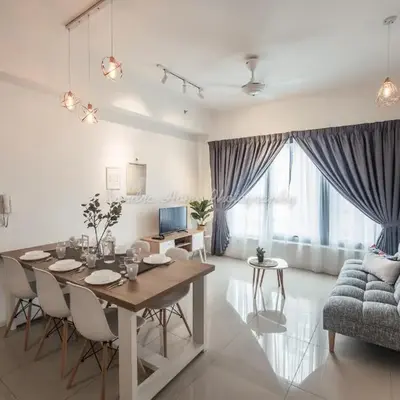 Xandra's 218 Macalister Suite