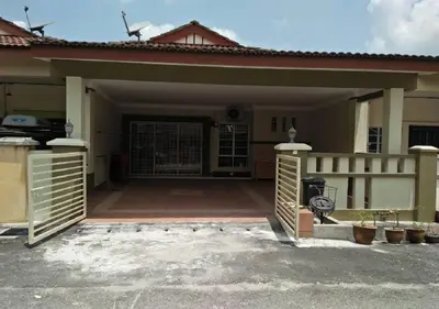 Gallery image of Kayu Merbau Homestay in Seri Iskandar