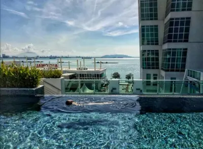 Gallery image of Maritime Luxury Suite By J&K Homestay in George Town