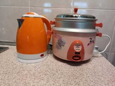 two hello kitty toasters sitting on a kitchen counter at W3WarmStay@GoldenHills/3RPenthouse/WiFi/PasarMalam/2carpark in Brinchang