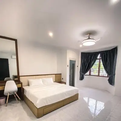Private Bathroom in King Room Bukit Mertajam Alma Impian