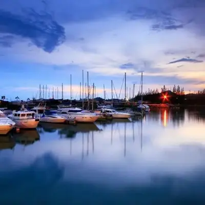 Omari Marina Island Homestay Lumut