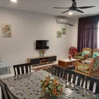 AWANA HOMESTAY