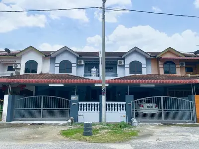 a house with a gate in front of it at Venice Guest Hostel - Bilik Sahaja in Lumut