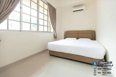 a bedroom with a large bed and a window at Tanjung Bungah 6BR 20Pax Bungalow w/ Snooker BBQ in Tanjung Bungah
